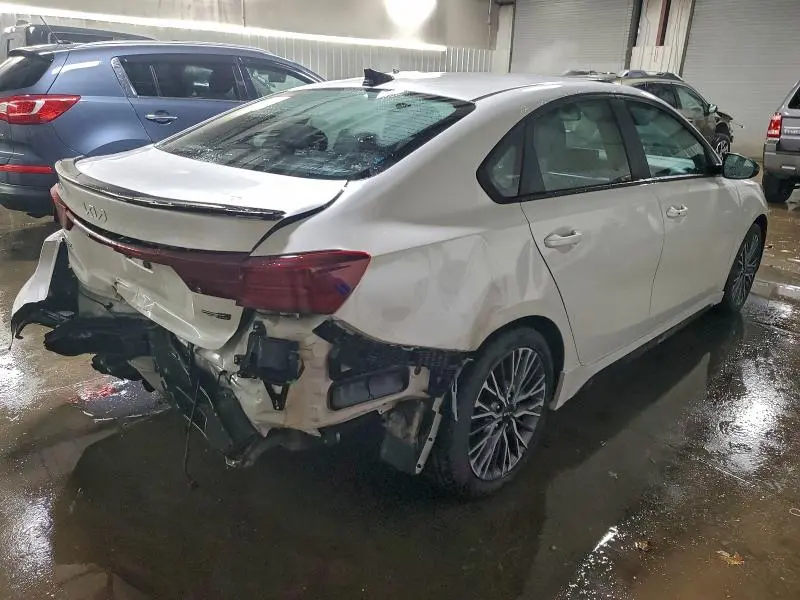 2023 KIA FORTE GT LINE  