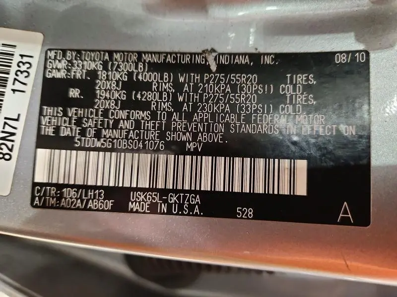 2011 TOYOTA SEQUOIA PLATINUM  