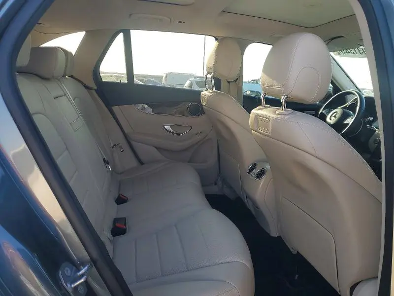 2018 MERCEDES-BENZ GLC 300  