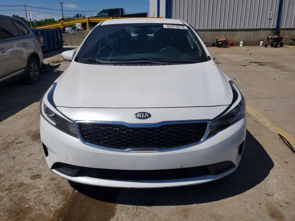 2018 KIA FORTE LX  