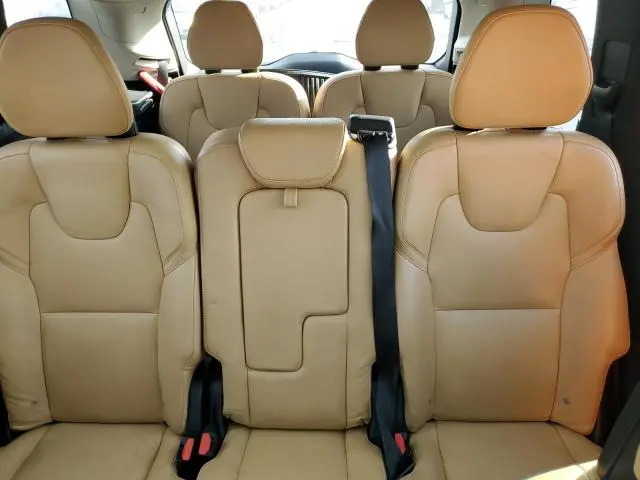 2016 VOLVO XC90 T6  