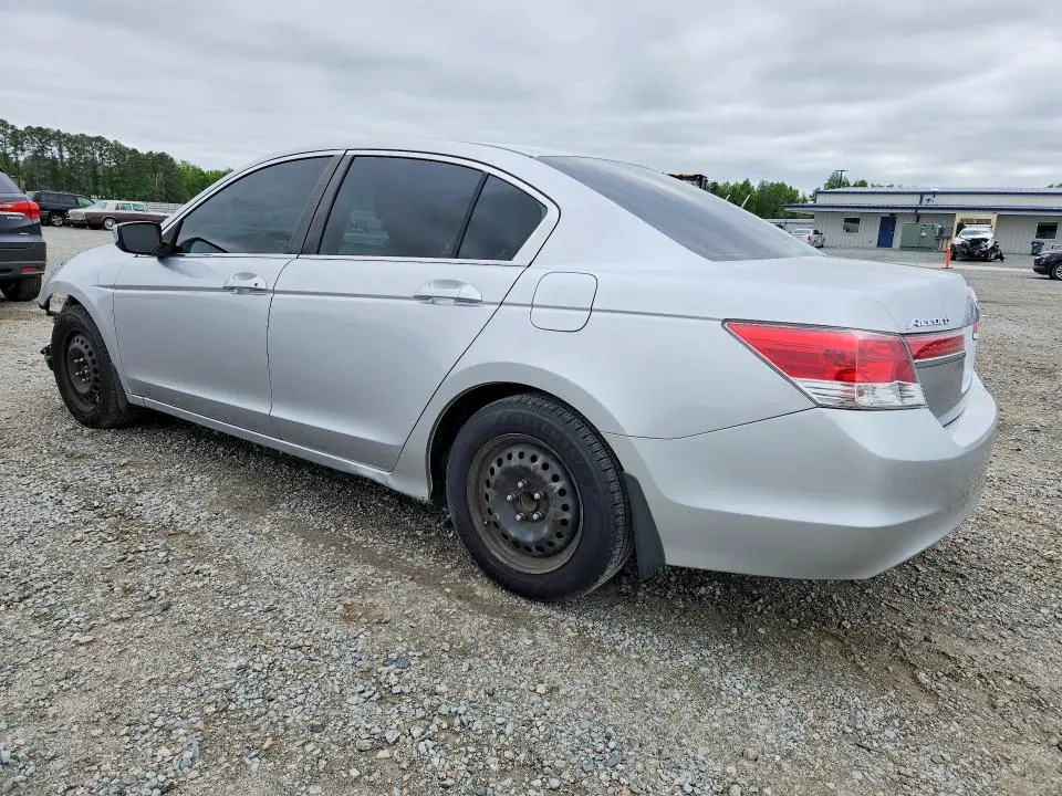 2011 HONDA ACCORD LX  