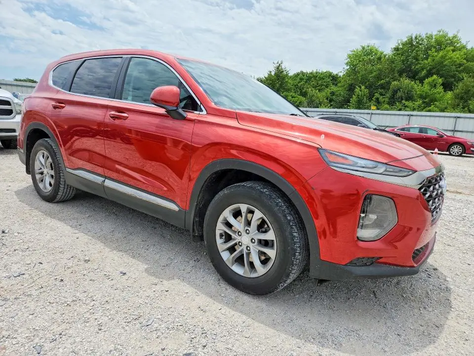2019 HYUNDAI SANTA FE SE  