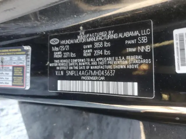 2021 HYUNDAI ELANTRA SE  