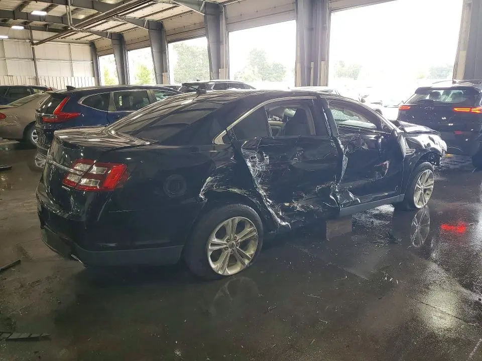 2016 FORD TAURUS SE  