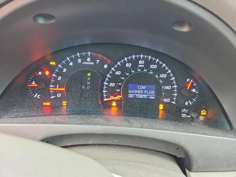 2010 TOYOTA CAMRY XLE V6  