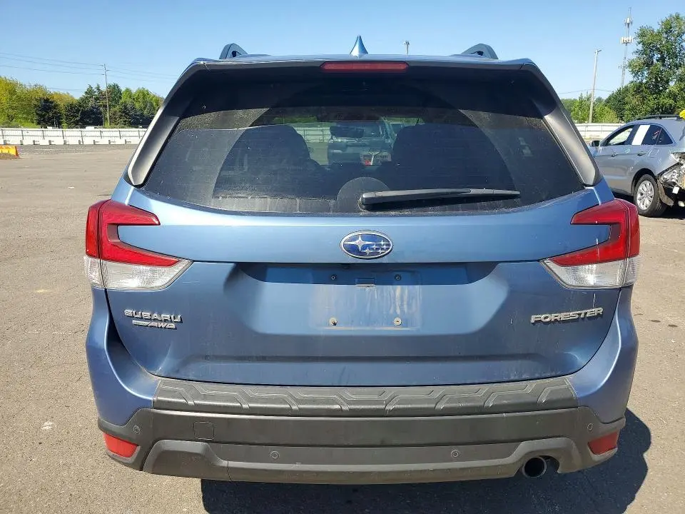 2022 SUBARU FORESTER LIMITED  