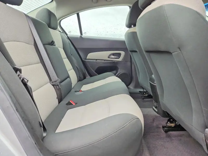 2012 CHEVROLET CRUZE LS  