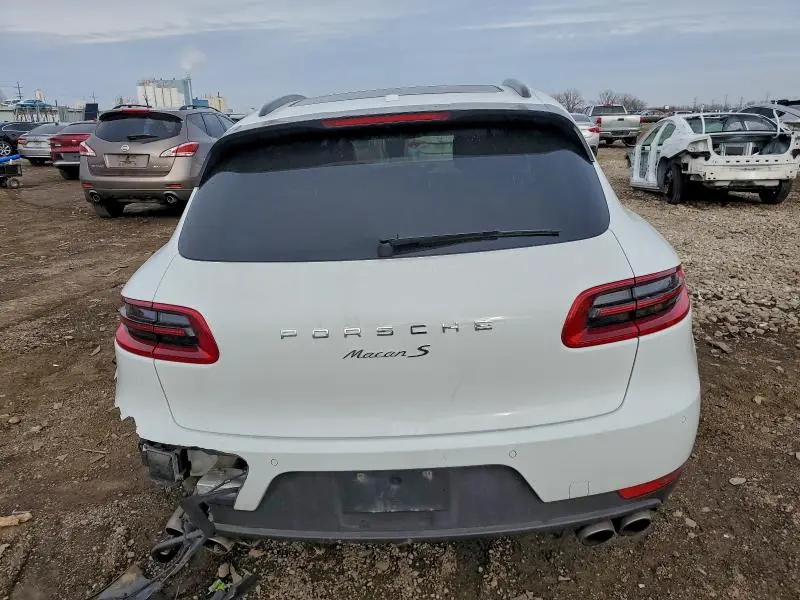 2018 PORSCHE MACAN S  