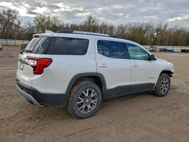 2021 GMC ACADIA SLT  