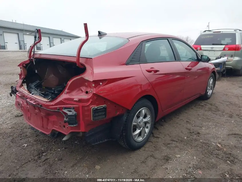 2022 HYUNDAI ELANTRA SE