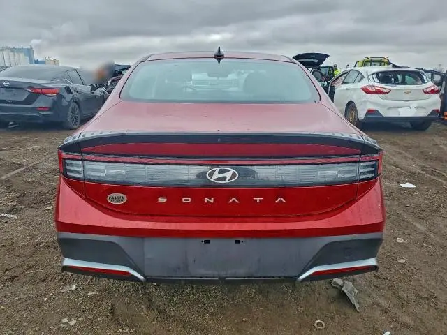 2025 HYUNDAI SONATA SE  