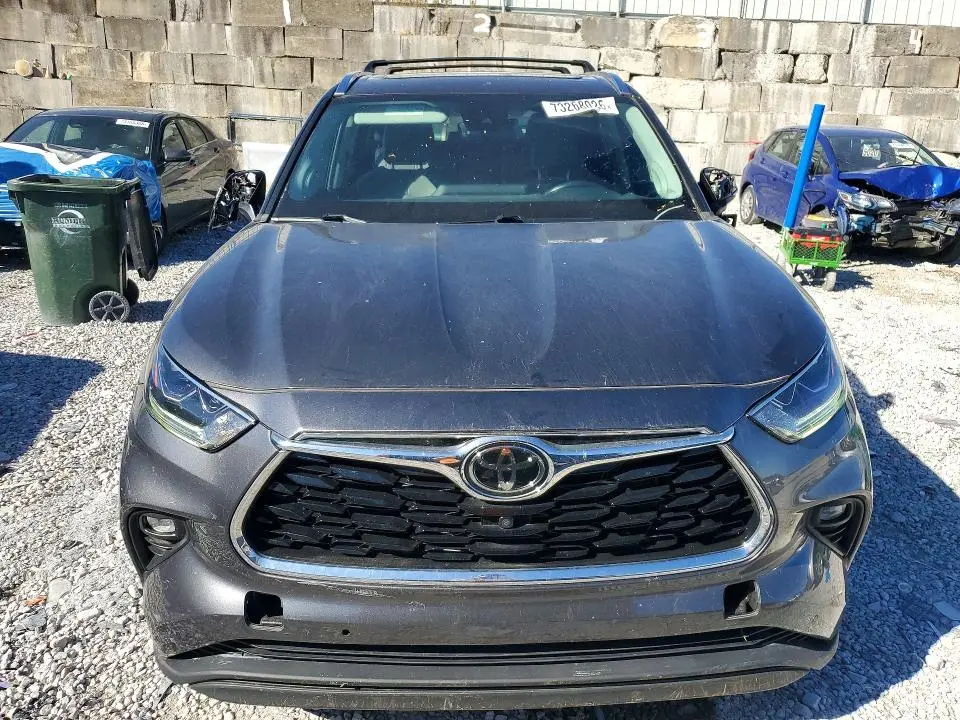 2022 TOYOTA HIGHLANDER LIMITED  
