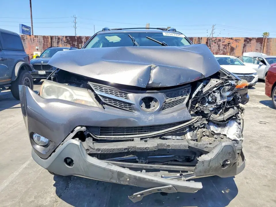 2015 TOYOTA RAV4 XLE  