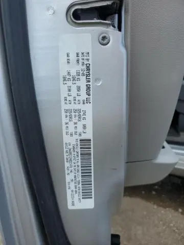 2010 CHRYSLER TOWN & COUNTRY TOURING  