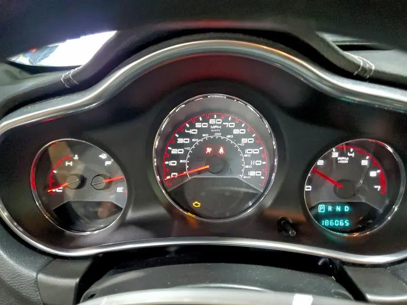 2013 DODGE AVENGER SE  