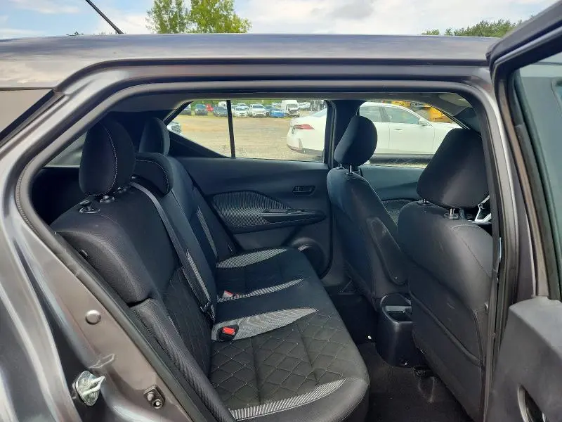 2020 NISSAN KICKS S  