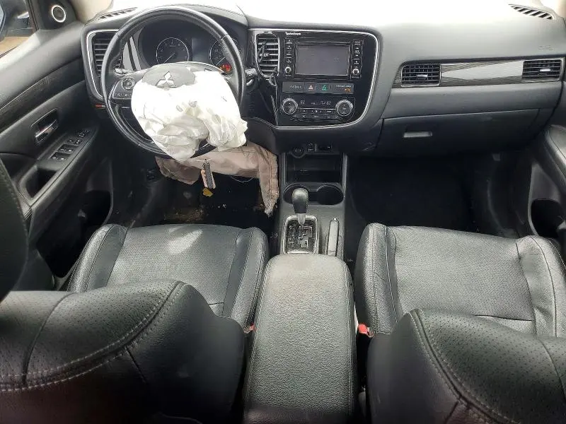 2016 MITSUBISHI OUTLANDER SE  