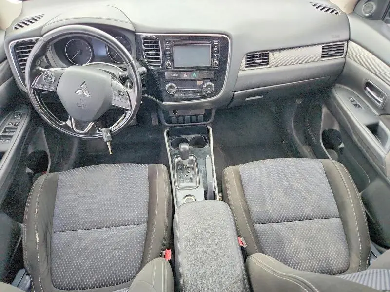 2017 MITSUBISHI OUTLANDER ES  