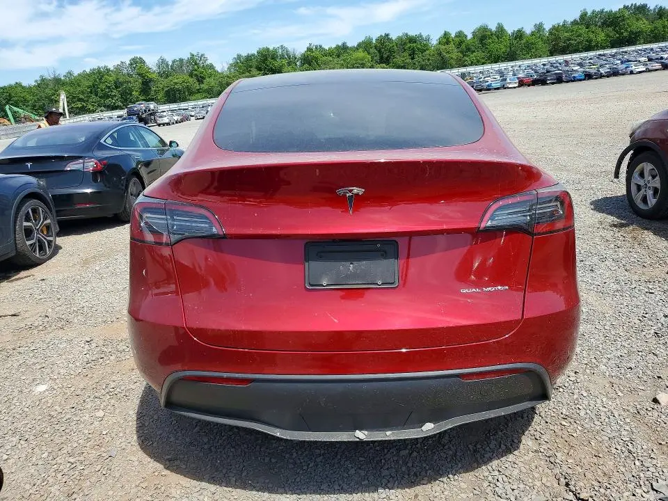 2024 TESLA MODEL Y   