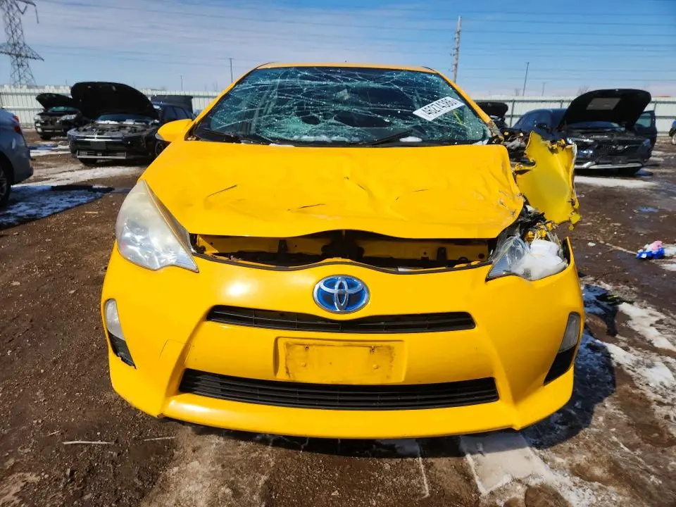 2014 TOYOTA PRIUS C TWO  