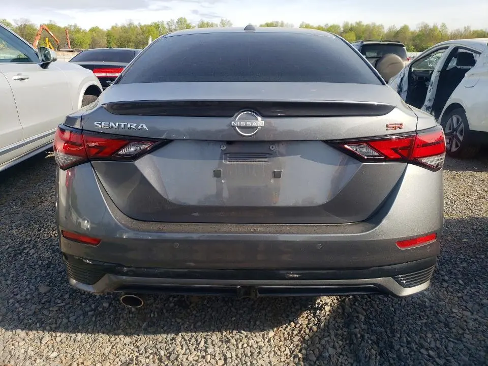 2024 NISSAN SENTRA SR  