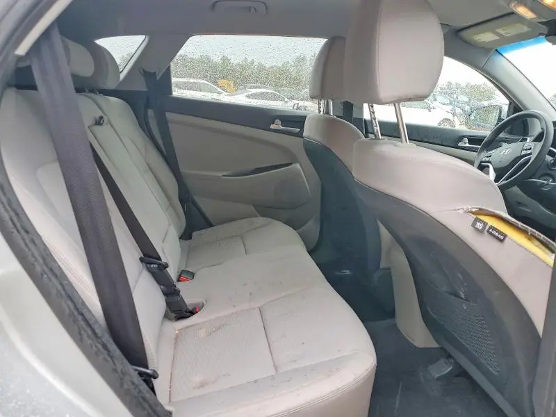 2019 HYUNDAI TUCSON SE  