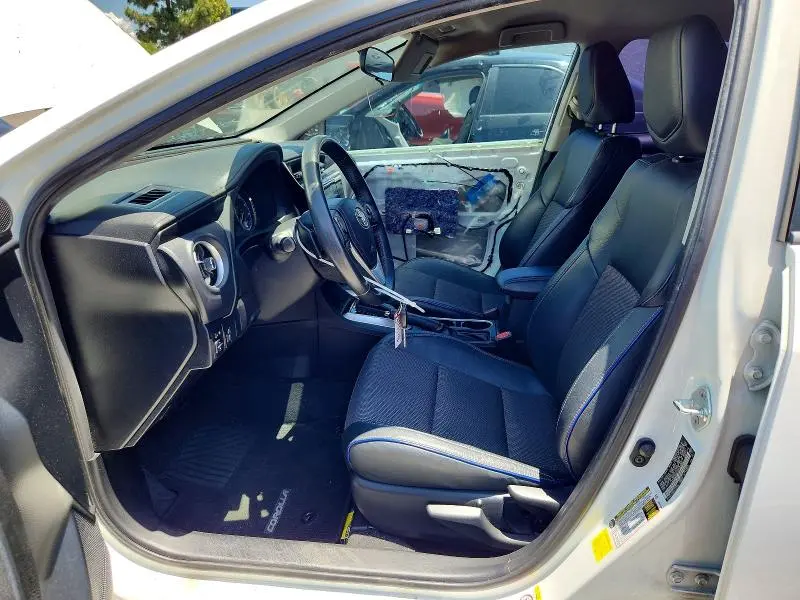 2019 TOYOTA COROLLA SE  
