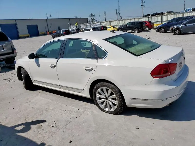 2013 VOLKSWAGEN PASSAT SEL