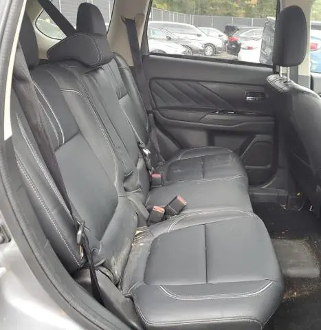 2018 MITSUBISHI OUTLANDER SE