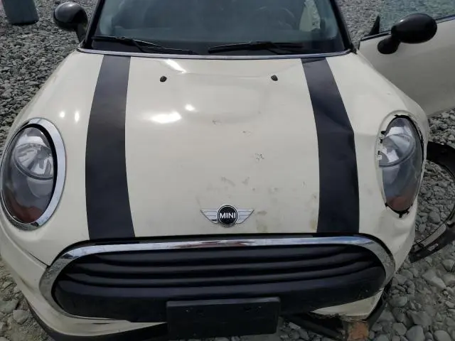 2016 MINI COOPER