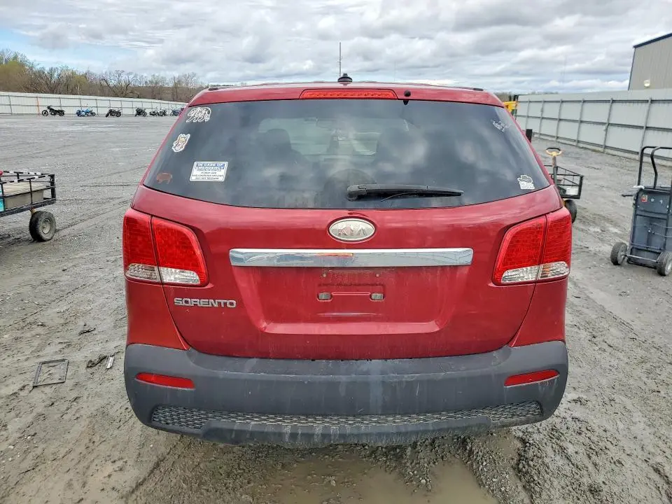 2011 KIA SORENTO LX  