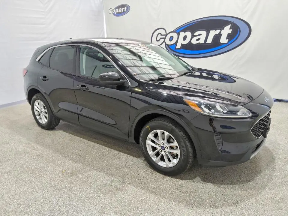 2021 FORD ESCAPE SE  