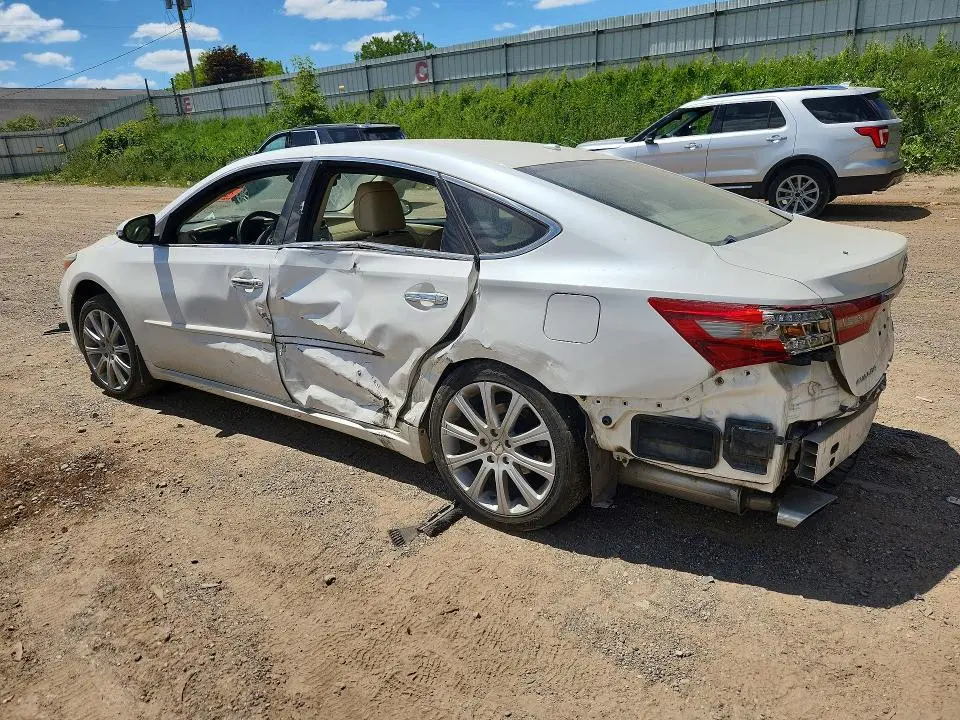 2016 TOYOTA AVALON XLE  
