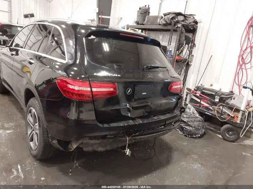 2019 MERCEDES-BENZ GLC 350E 4MATIC
