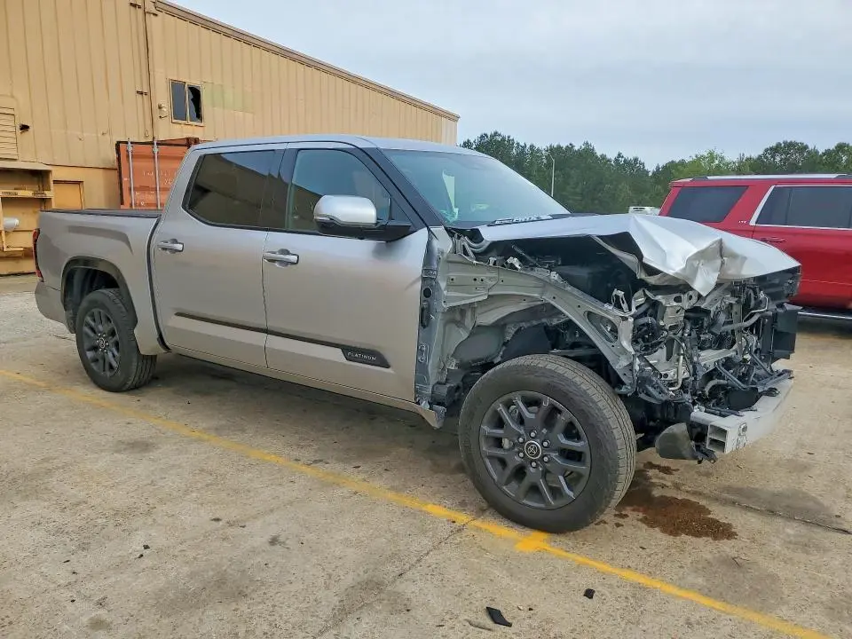 2023 TOYOTA TUNDRA PLATINUM HV  