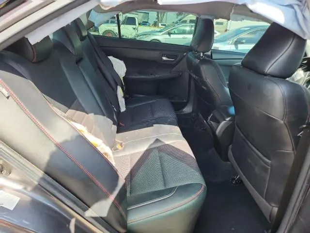 2016 TOYOTA CAMRY LE  