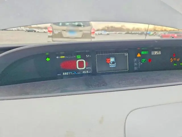 2019 TOYOTA PRIUS XLE  