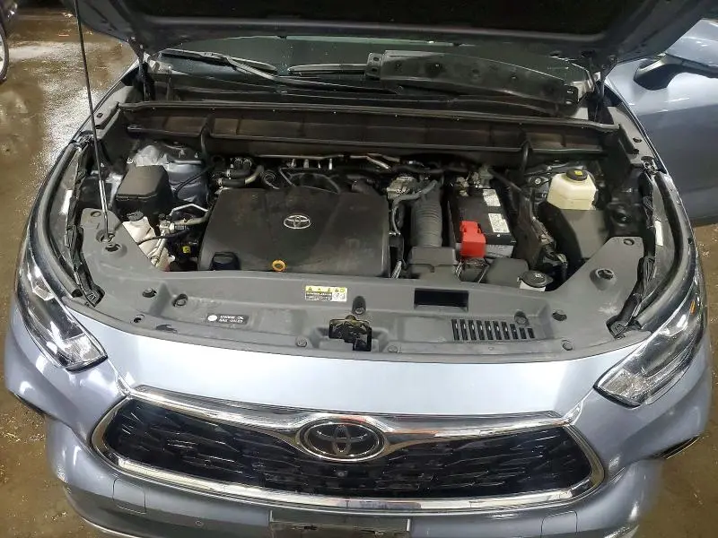 2021 TOYOTA HIGHLANDER PLATINUM  