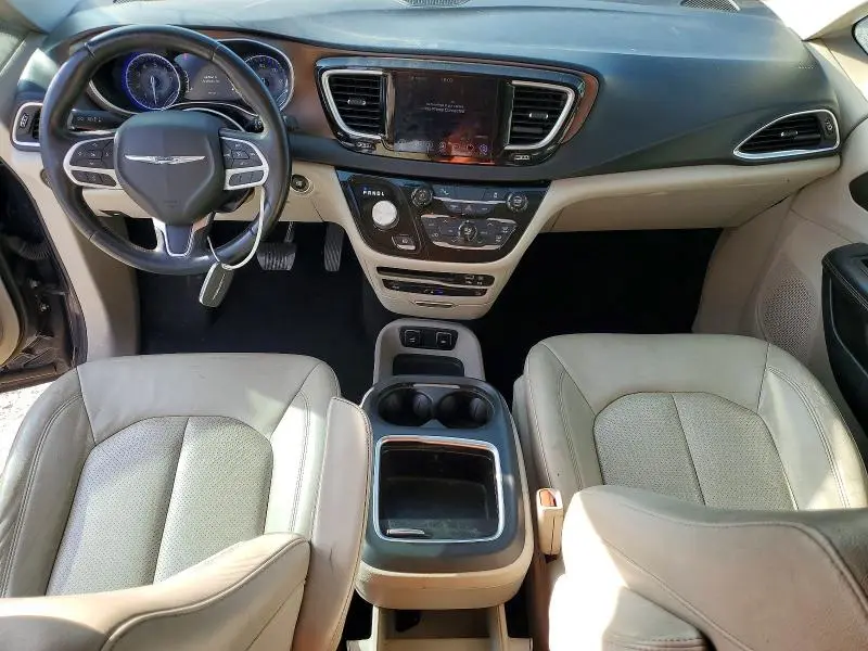 2017 CHRYSLER PACIFICA TOURING L PLUS  