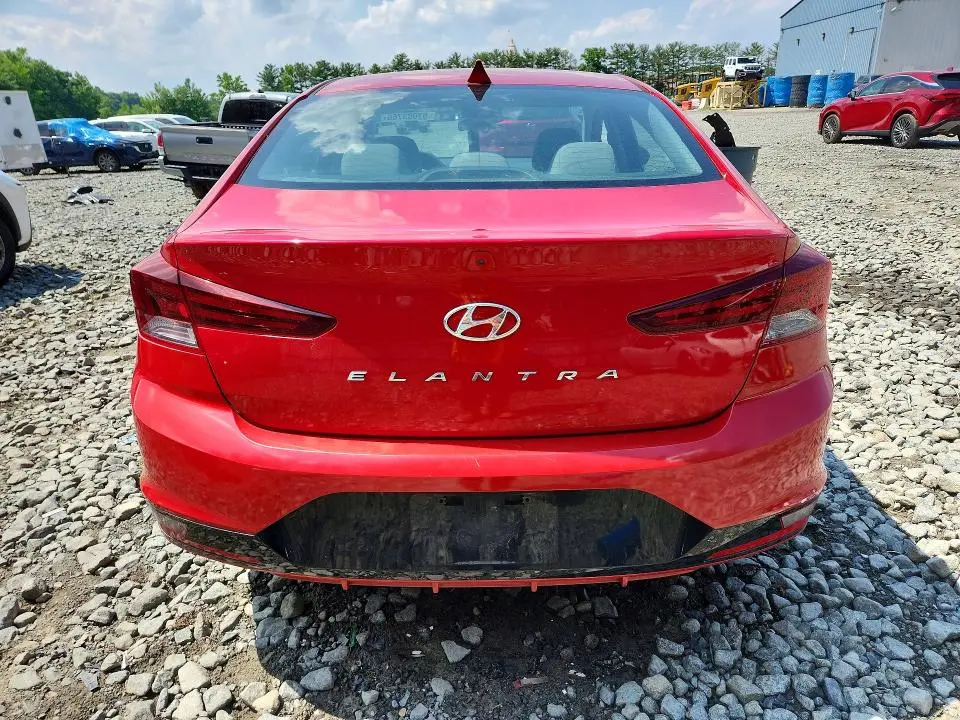 2020 HYUNDAI ELANTRA SEL  