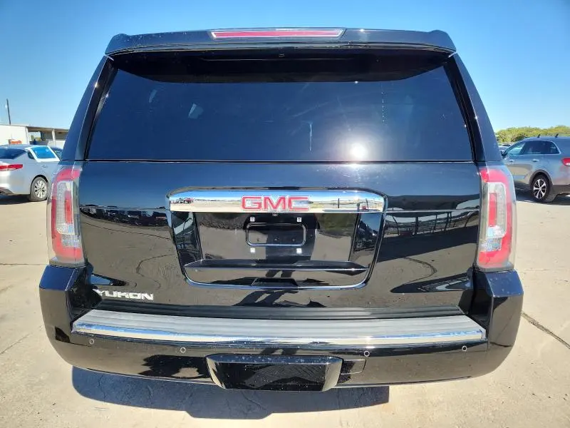 2017 GMC YUKON DENALI  