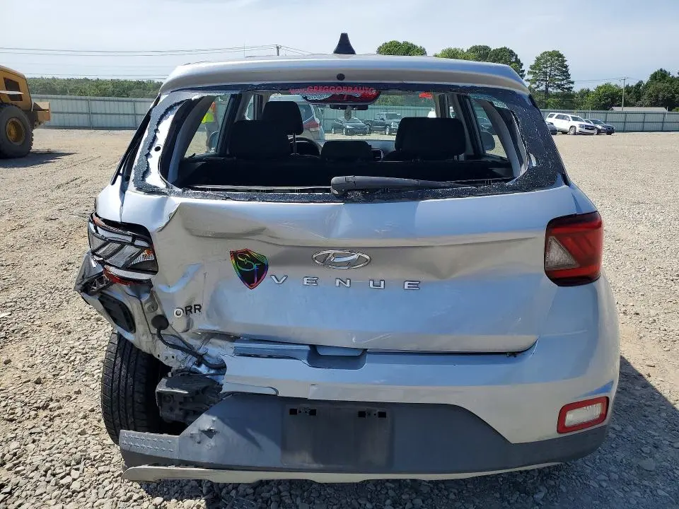2022 HYUNDAI VENUE SE  