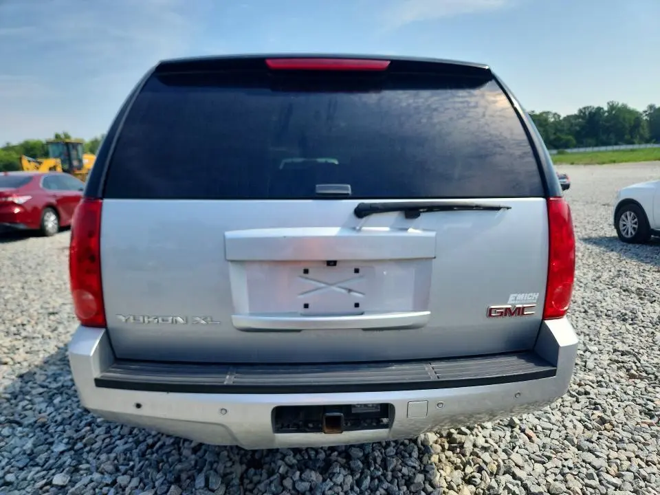 2013 GMC YUKON XL K1500 SLT  
