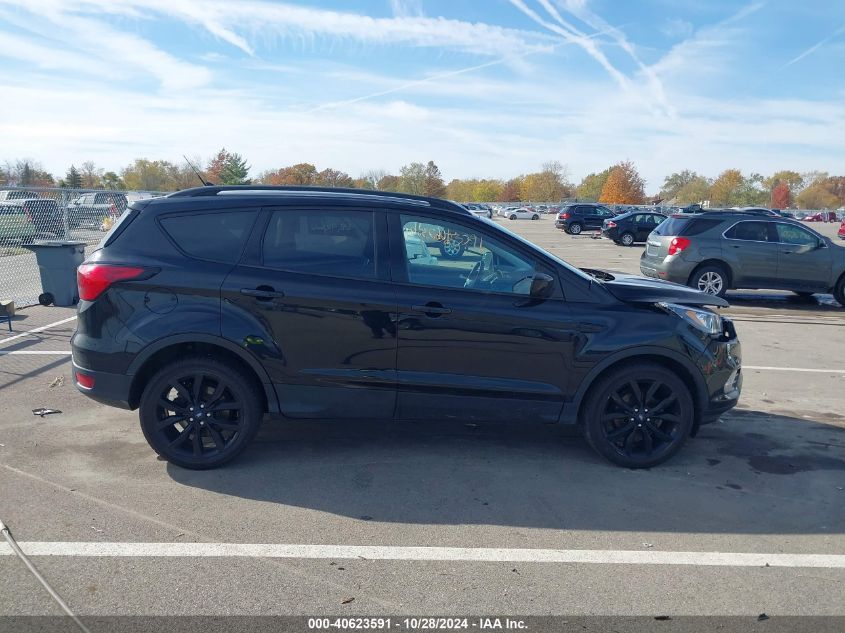 2019 FORD ESCAPE SE