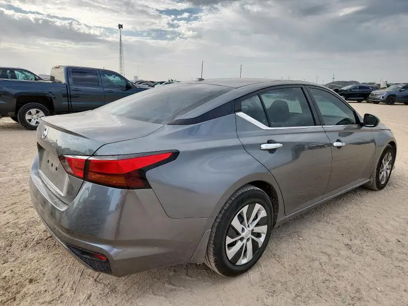 2019 NISSAN ALTIMA S