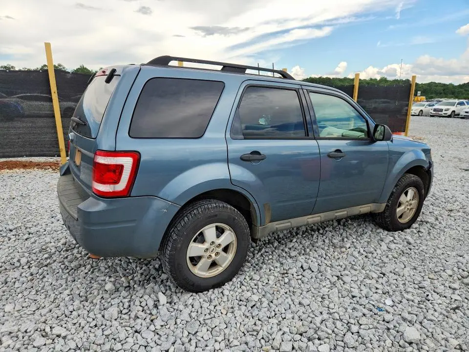 2010 FORD ESCAPE XLT  