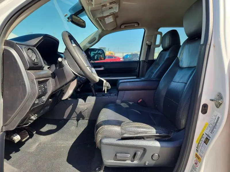 2015 TOYOTA TUNDRA SR5  
