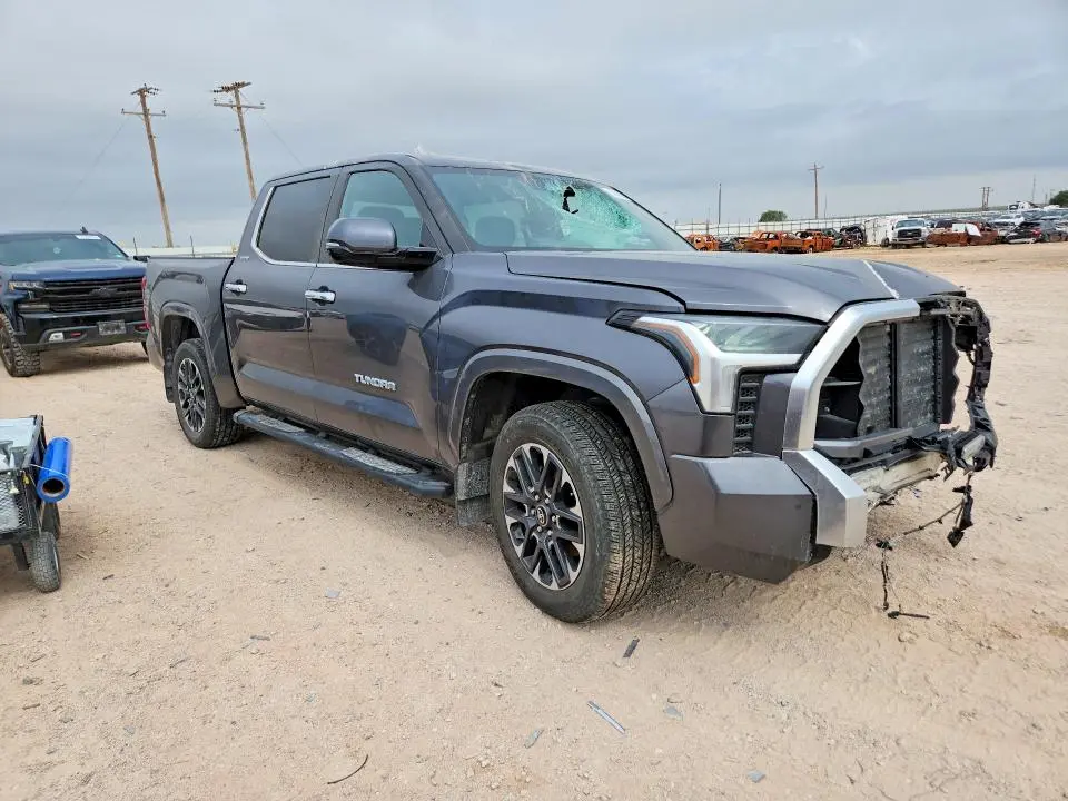 2025 TOYOTA TUNDRA CREWMAX LIMITED  