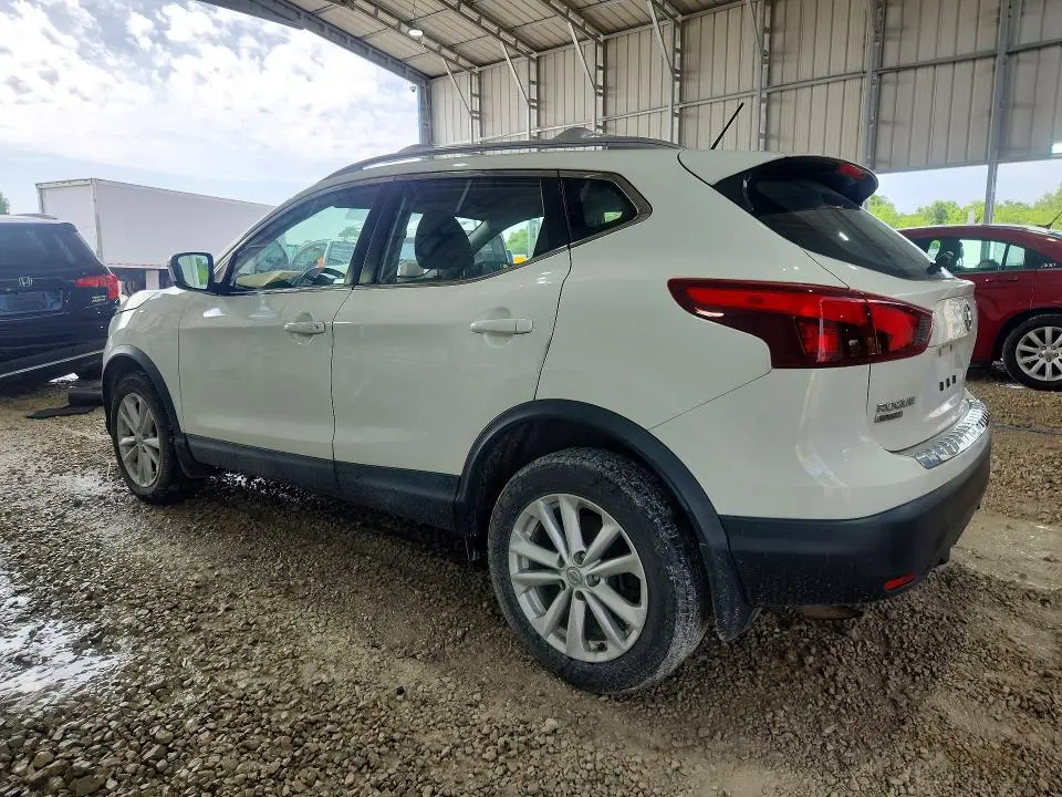 2017 NISSAN ROGUE   